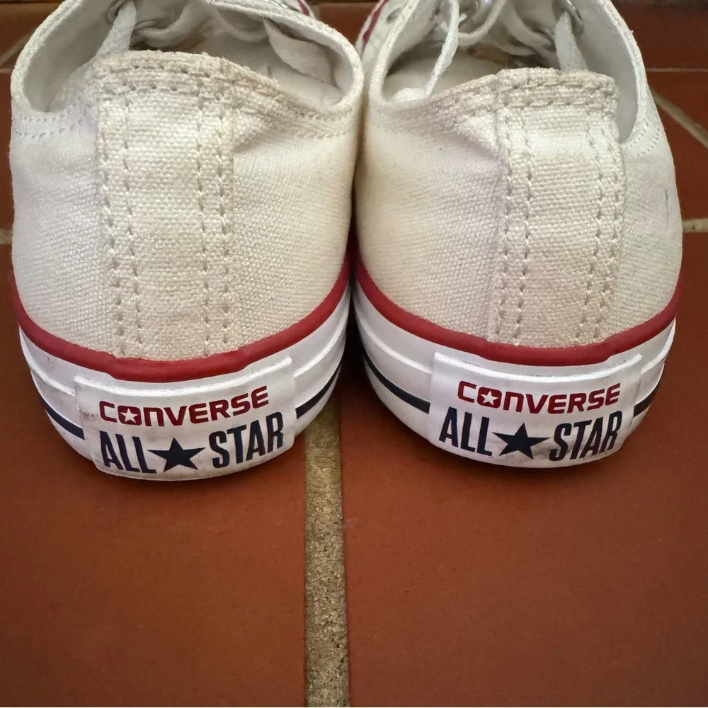 Converse White Chuck Taylor All Star Low Men 4.5 Women 6.5 Classic Clean Unisex